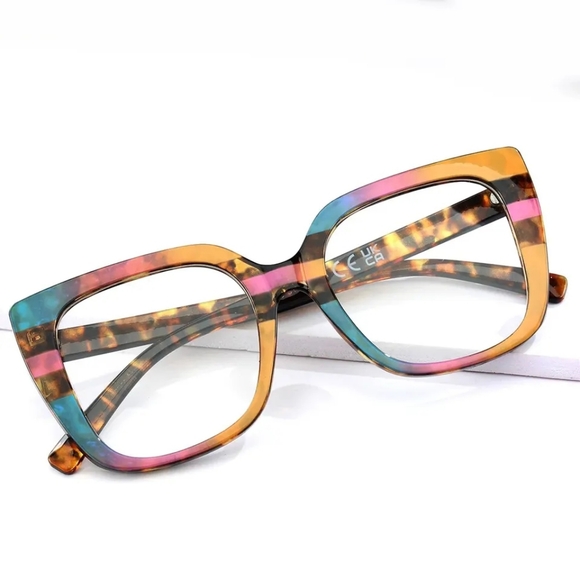 Classic Tortoiseshell Geometric Frame Fashionable Eyeglasses - Picture 3 of 5